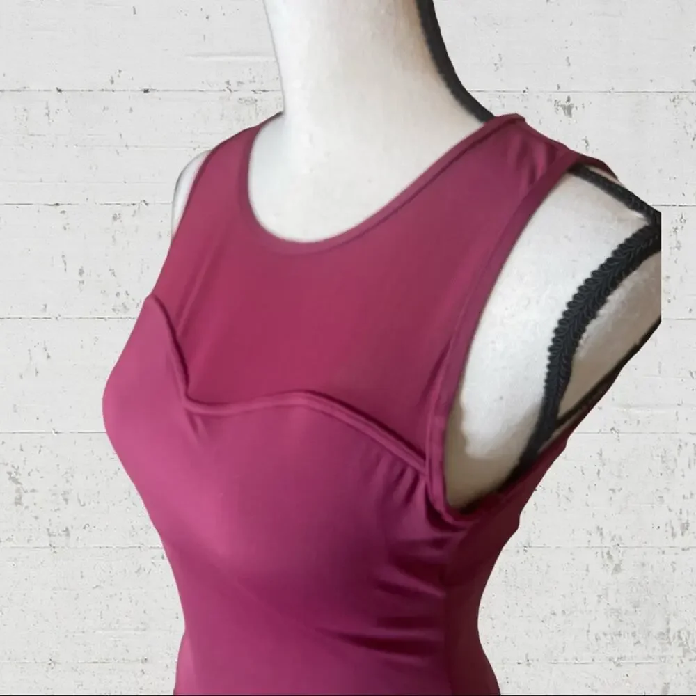 Niptuck High Neck Tankini Size 6 Swim Beach Modest Sliming Minimalist